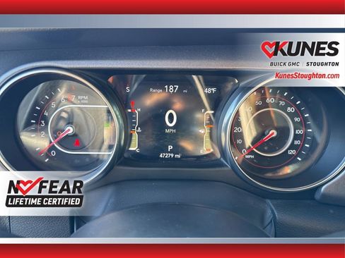 Used 2022 Jeep Gladiator Mojave w/ LED Lighting Group image 32