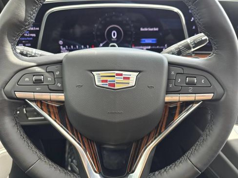 Used 2024 Cadillac Escalade Premium Luxury w/ Performance Package AWD/4WD image 28