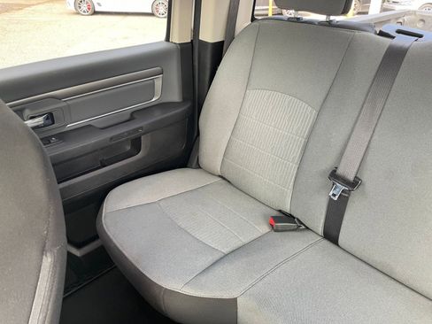 Used 2022 RAM 1500 Classic SLT image 38