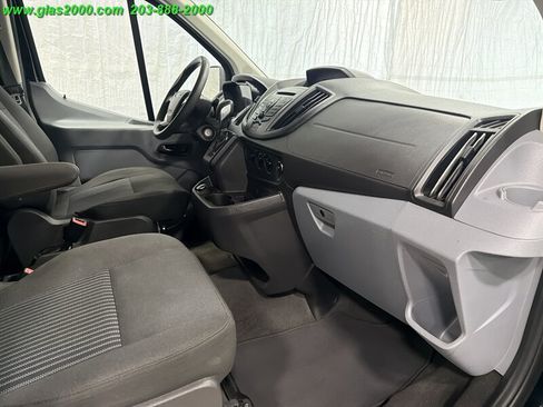 Used 2019 Ford Transit 150 XL RWD image 5