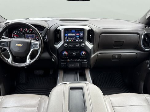 Used 2020 Chevrolet Silverado 1500 LTZ w/ LTZ Convenience Package image 11