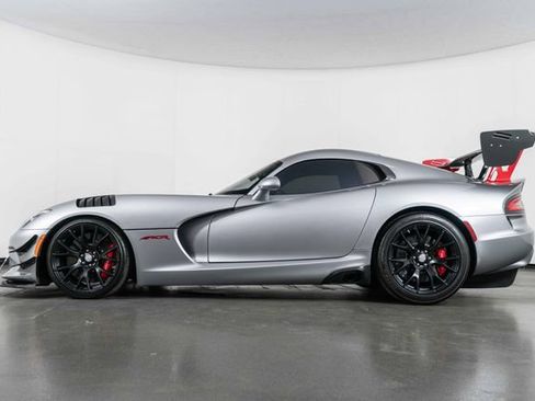 Used 2016 Dodge Viper ACR w/ Extreme Aero Package RWD image 5