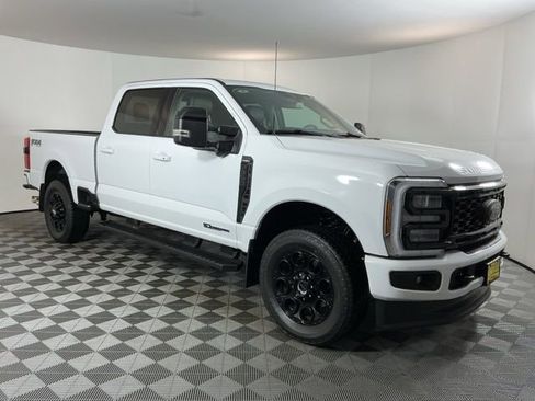 Certified 2025 Ford F350 Lariat w/ Black Appearance Package image 3