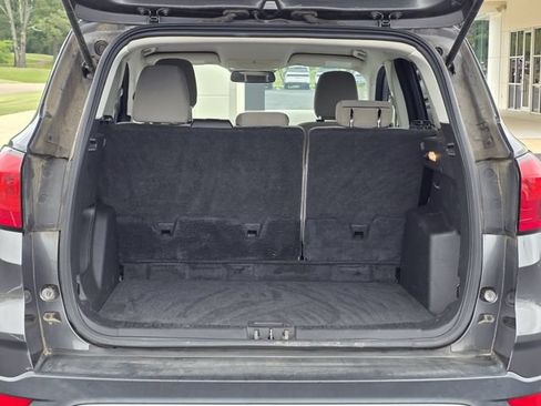 Used 2019 Ford Escape SE FWD image 27