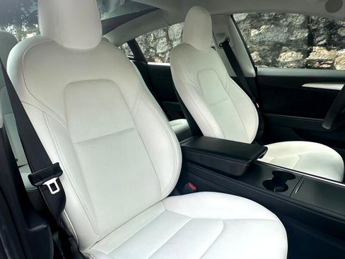 Used 2021 Tesla Model 3 Performance image 44