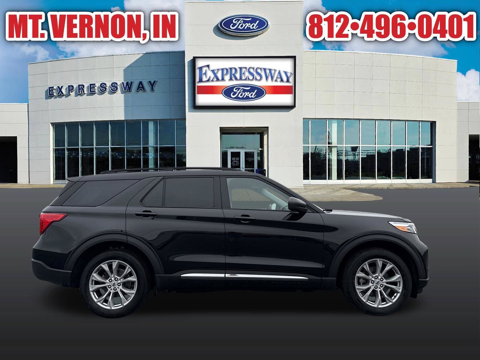 Used 2024 Ford Explorer XLT w/ Equipment Group 202A AWD/4WD image 4