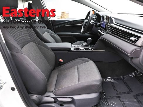 Used 2025 Toyota Camry LE FWD image 23