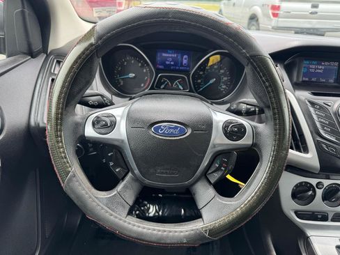 Used 2013 Ford Focus SE w/ Interior Protection Pkg FWD image 19