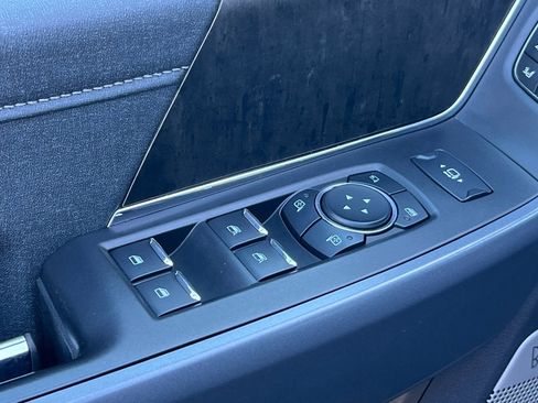 Used 2023 Ford F250 Lariat w/ FX4 Off-Road Package image 13