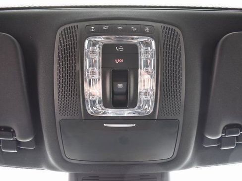 Used 2021 Mercedes-Benz GLE 350 4MATIC image 36