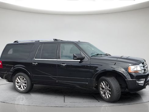 Used 2017 Ford Expedition EL Limited w/ Equipment Group 301A AWD/4WD image 4