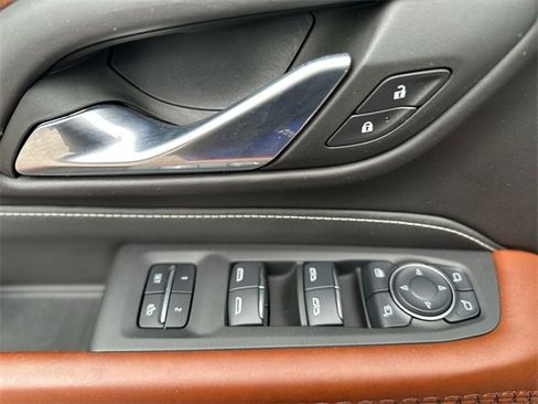 Used 2024 GMC Yukon Denali Ultimate image 14