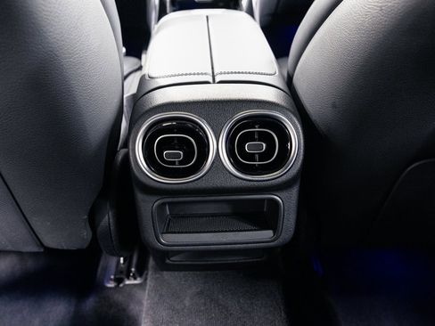 Used 2025 Mercedes-Benz GLC 63 AMG S image 28