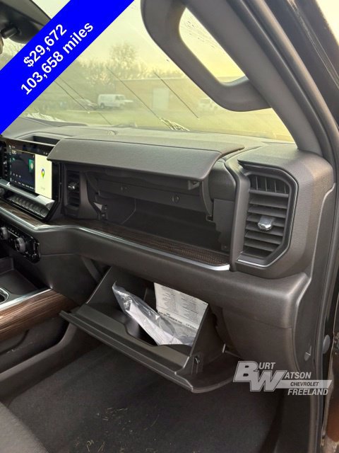 Used 2022 Chevrolet Silverado 1500 RST AWD/4WD image 37