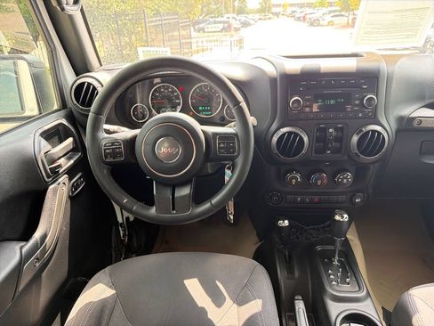 Used 2017 Jeep Wrangler Unlimited Sport w/ Quick Order Package 24S AWD/4WD image 29