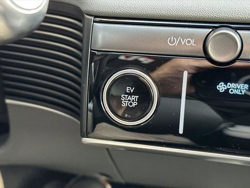 New 2026 Hyundai Ioniq 5 SEL image 20