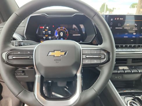 New 2025 Chevrolet Colorado LT w/ LT Convenience Package image 18