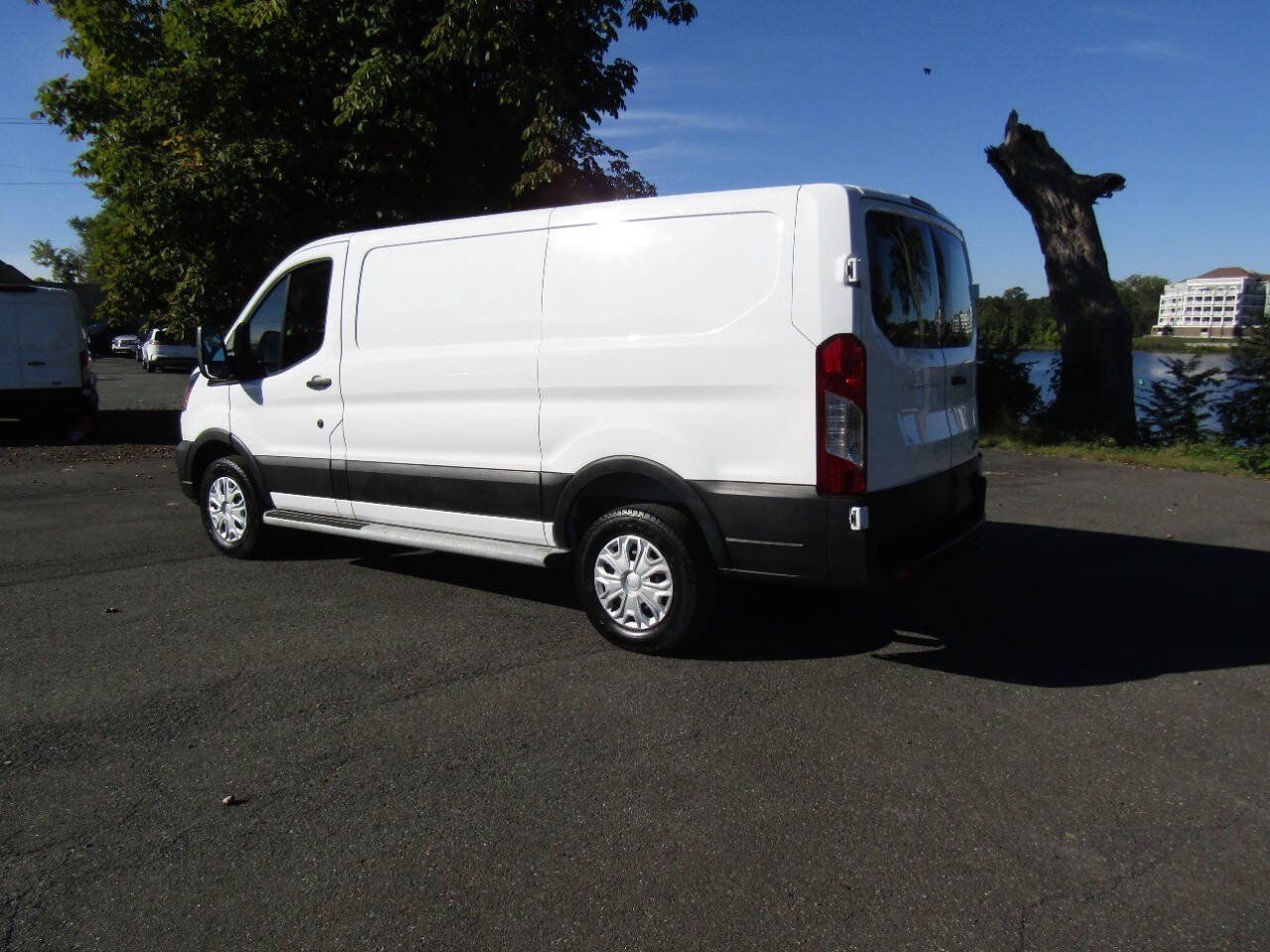 Used 2025 Ford Transit 250 Low Roof w/ Exterior Upgrade Package RWD image 5