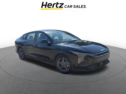 Used 2025 Kia K4 LXS image 1