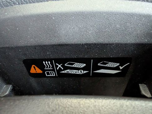 Used 2023 Cadillac XT6 Premium Luxury image 23