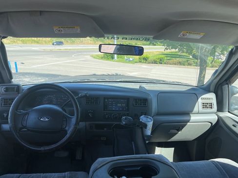 Used 2004 Ford F350 XL AWD/4WD image 5