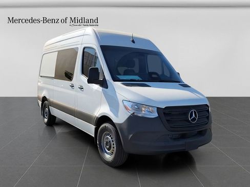 New 2025 Mercedes-Benz Sprinter 2500 image 1