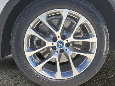 Used 2024 BMW X5 xDrive50e w/ Parking Assistance Package image 38