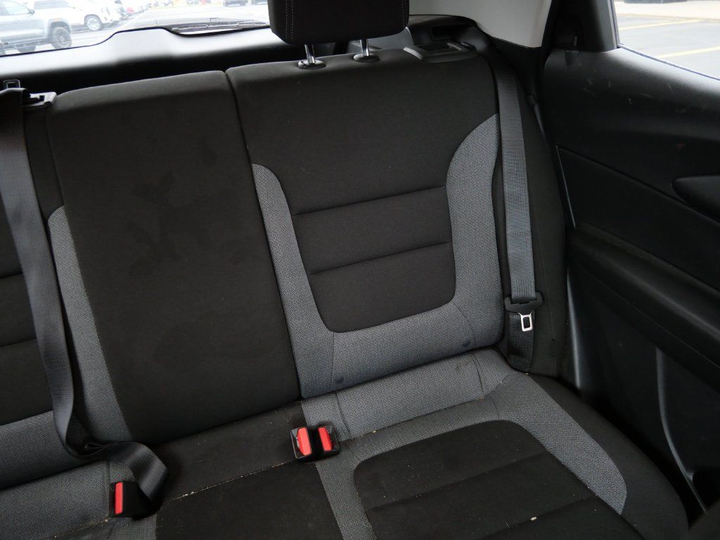 Used 2024 Chevrolet TrailBlazer LT w/ LT Cold Weather Package AWD/4WD image 19