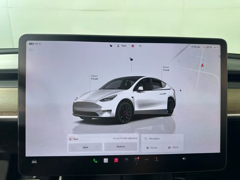 Used 2023 Tesla Model Y Performance image 29