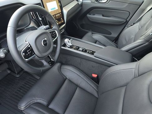 New 2026 Volvo XC60 B5 Ultra w/ Protection Package Premier image 9