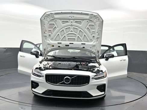 Certified 2024 Volvo S60 B5 Plus FWD image 38