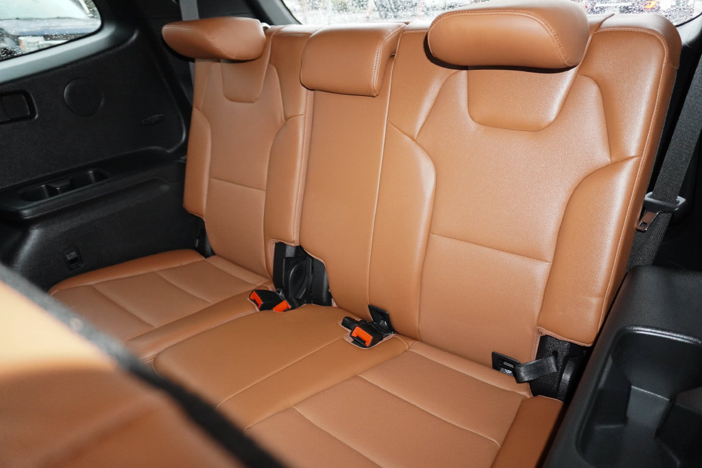 Used 2025 Kia Telluride SX X-Line AWD/4WD image 4