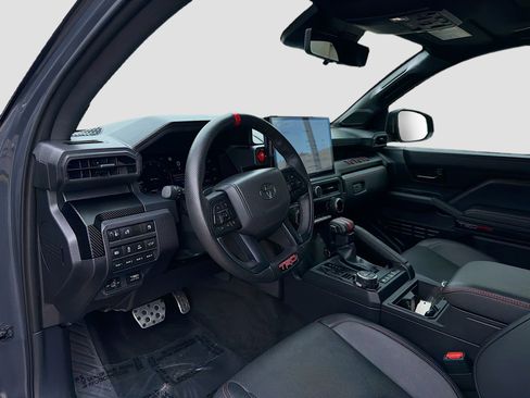 Used 2025 Toyota Tacoma TRD Pro image 9