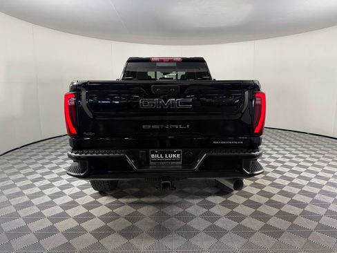 Used 2025 GMC Sierra 2500 Denali Ultimate AWD/4WD image 7