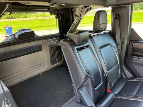 Used 2025 Ford Bronco Outer Banks AWD/4WD image 33