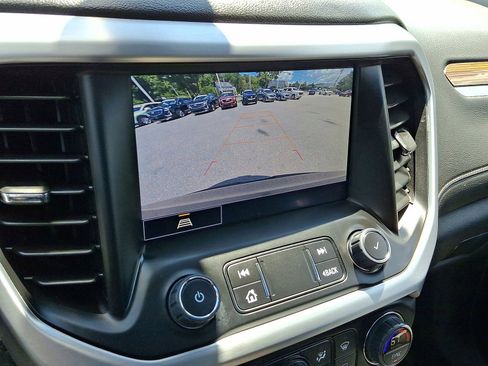 Used 2023 GMC Acadia SLE w/ Driver Convenience Package AWD/4WD image 15