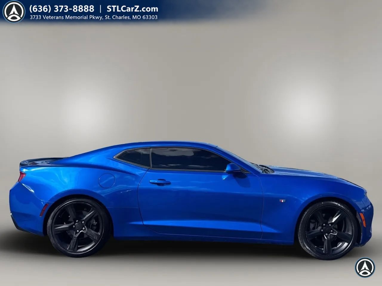 Used 2018 Chevrolet Camaro LT w/ Technology Package RWD image 2