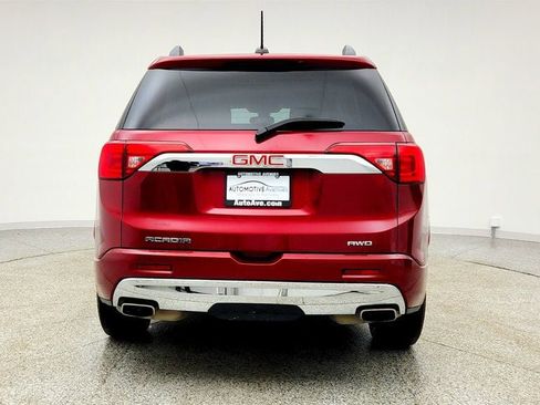 Used 2019 GMC Acadia Denali image 6