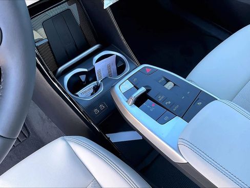 New 2026 BMW X1 xDrive28i w/ Technology Package image 8