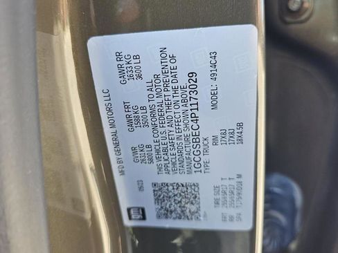 Used 2023 Chevrolet Colorado W/T image 15