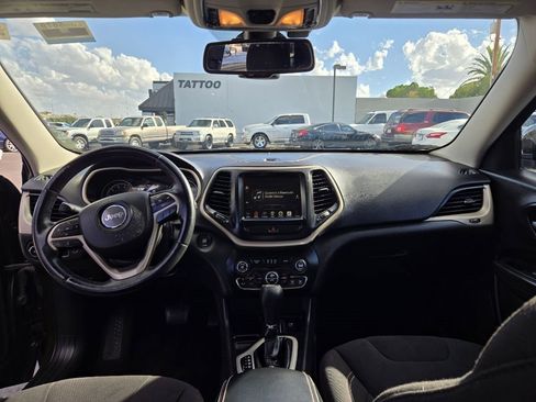 Used 2017 Jeep Cherokee 75th Anniversary image 19