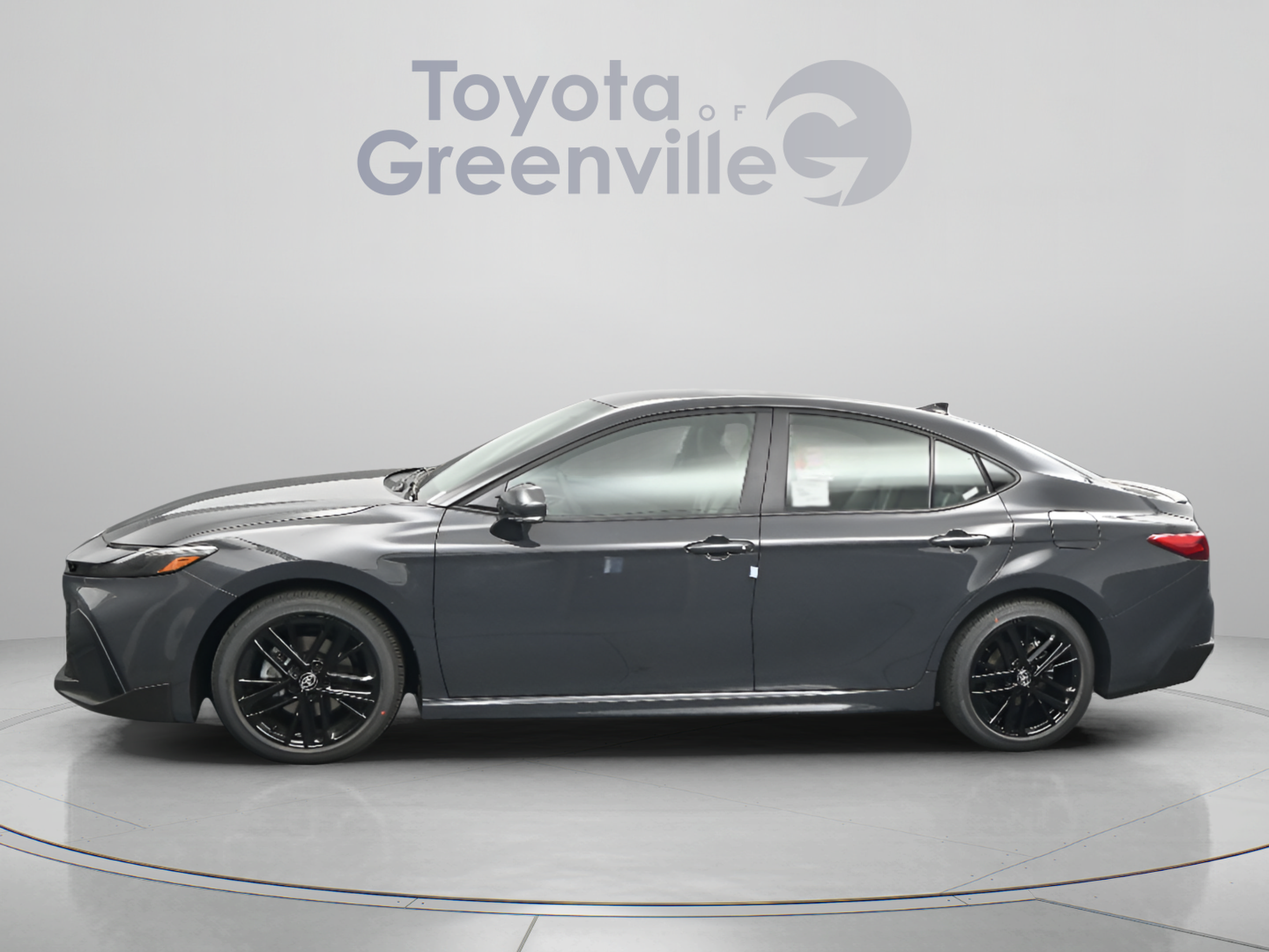 Used 2026 Toyota Camry SE w/ Convenience Package FWD image 2