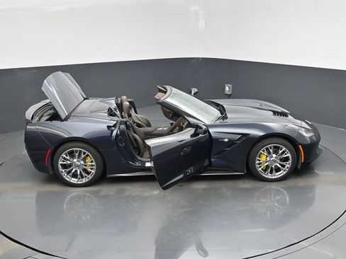 Used 2014 Chevrolet Corvette Stingray Convertible w/ 3LT Preferred Equipment Group RWD image 18