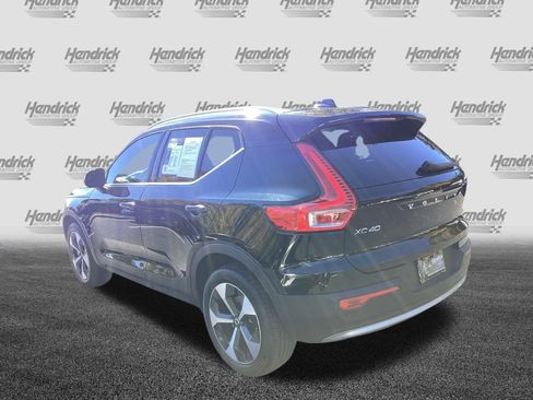 Certified 2025 Volvo XC40 B5 Core w/ Protection Package Premier image 8