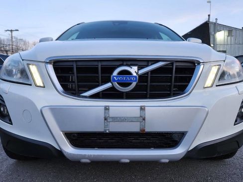 Used 2010 Volvo XC60 T6 image 5