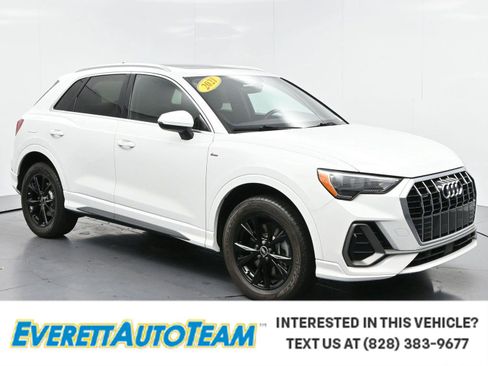Used 2021 Audi Q3 2.0T Premium w/ Convenience Package AWD/4WD image 1