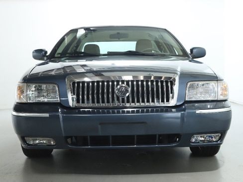Used 2008 Mercury Grand Marquis GS image 16