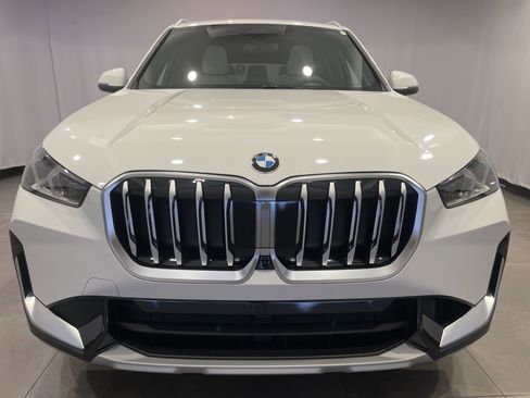 New 2026 BMW X1 xDrive28i w/ Technology Package AWD/4WD image 2