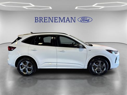 Certified 2023 Ford Escape ST-Line w/ Tech Pack #1 AWD/4WD image 5