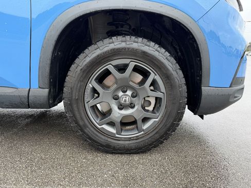 Used 2024 Honda Pilot TrailSport image 12